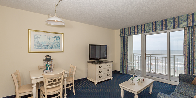 Oceanfront 1-Bedroom Double Suite