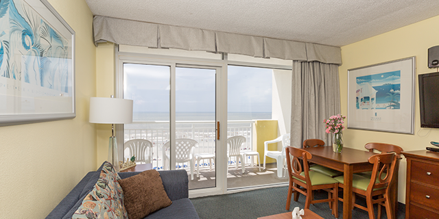 Oceanfront 2-Bedroom King/Full Suite