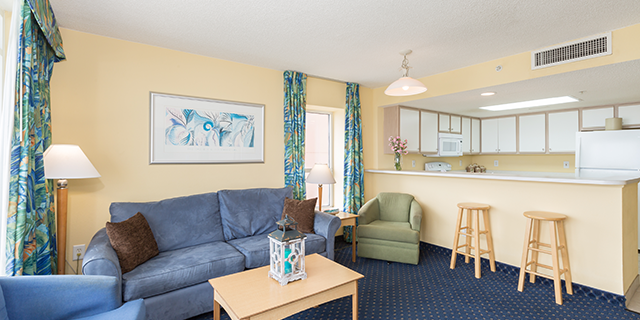 Oceanfront 2-Bedroom King/Queen Suite